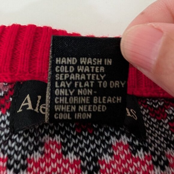 Alex Stevens Sloth Christmas Sweater Mens Size XXL Red Cotton Santa Hat Knit - Picture 4 of 8